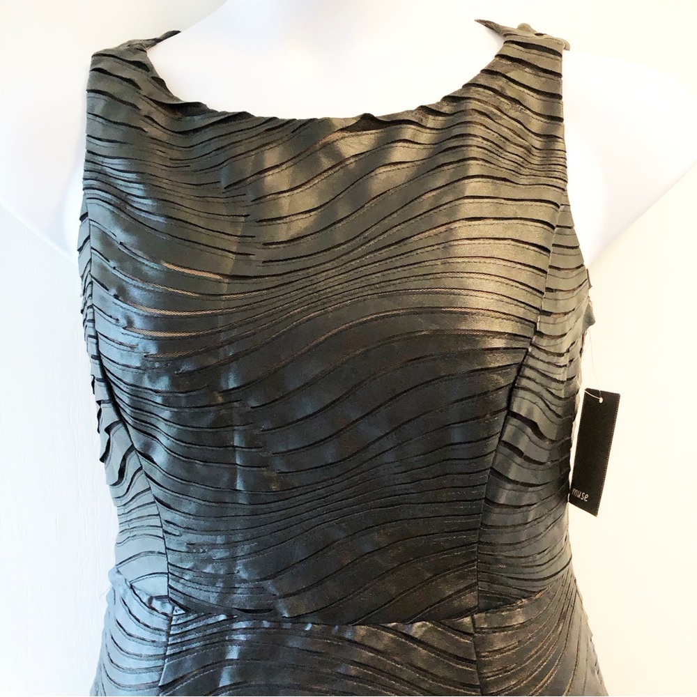 NWT Neiman Marcus Black Dress. Size:8